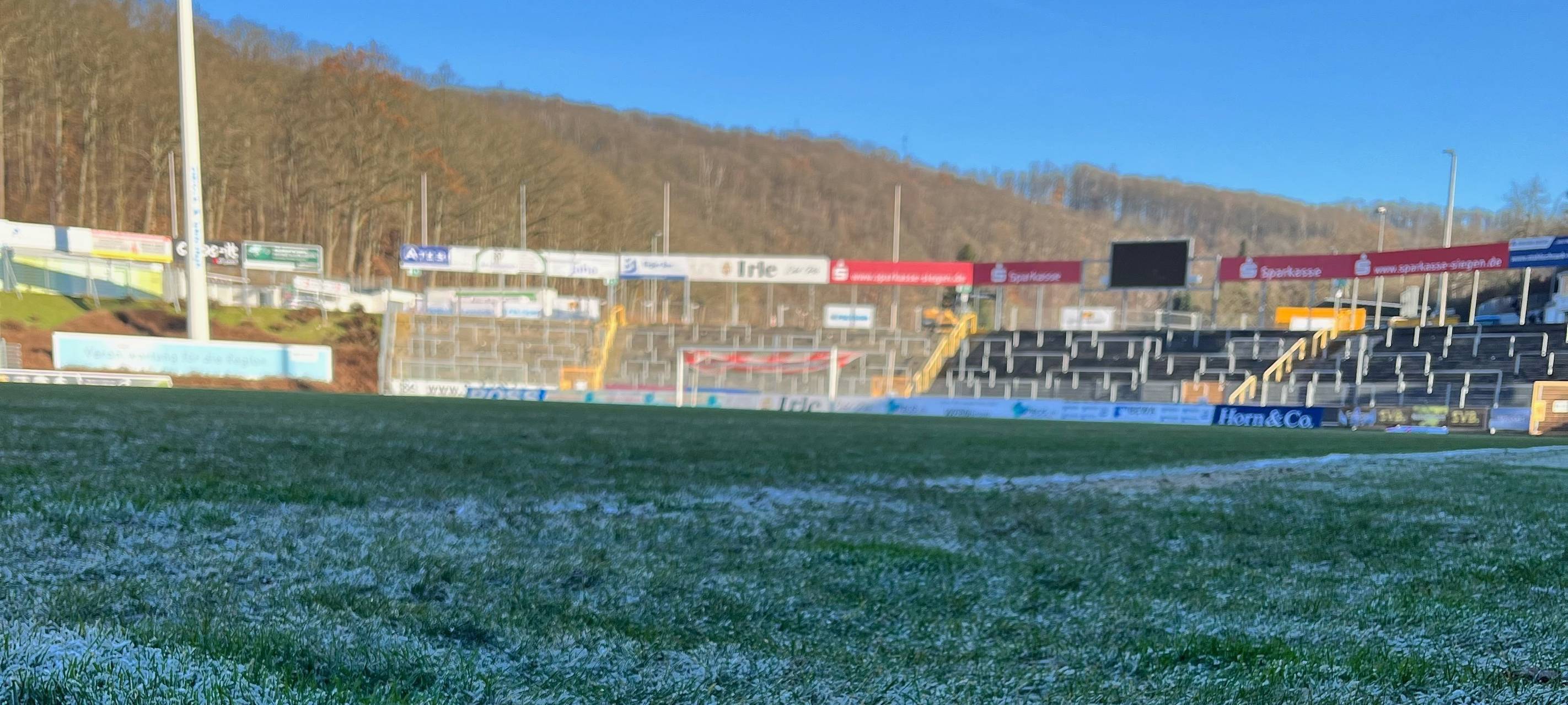 Leimbachstadion gefroren