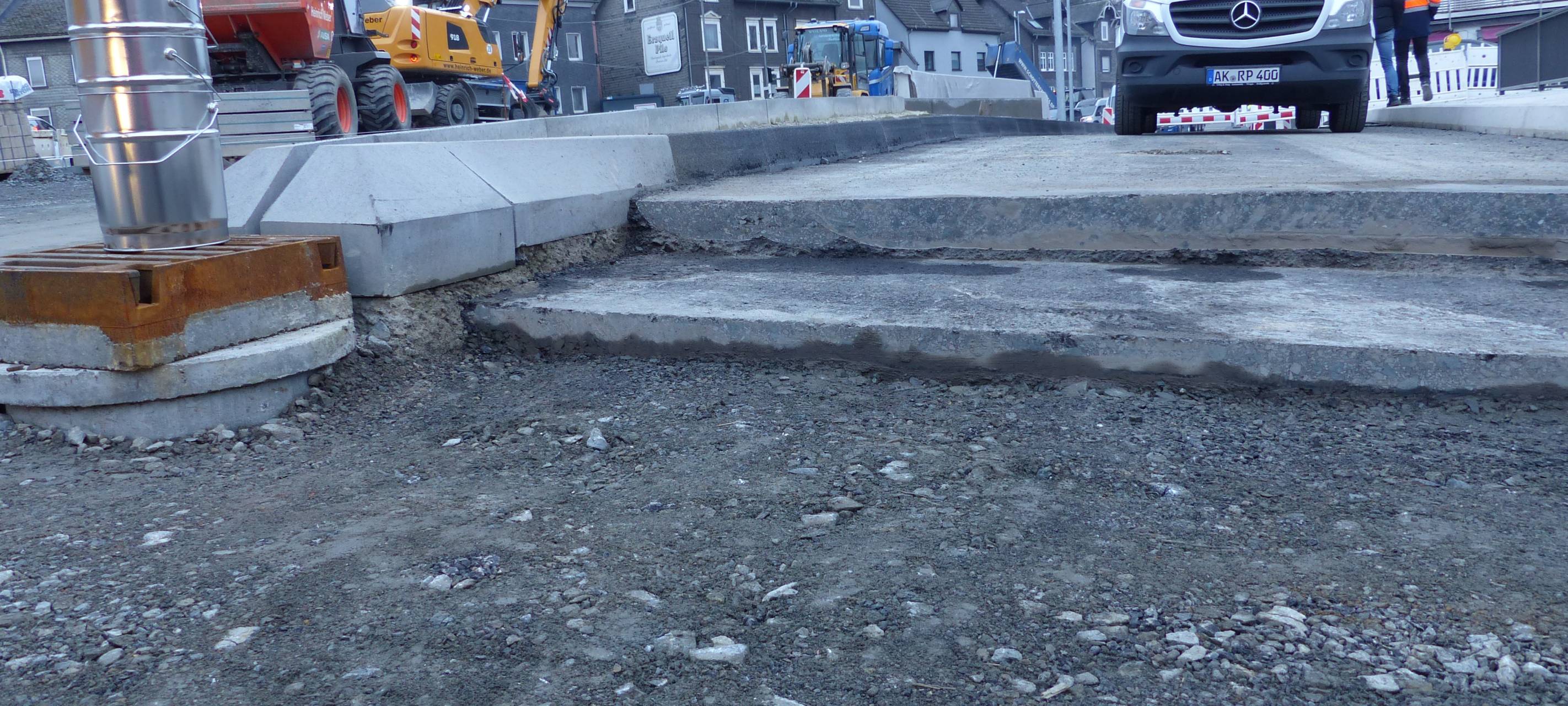 Arbeiten am Kreisel Schleifmühlchen im Zeitplan