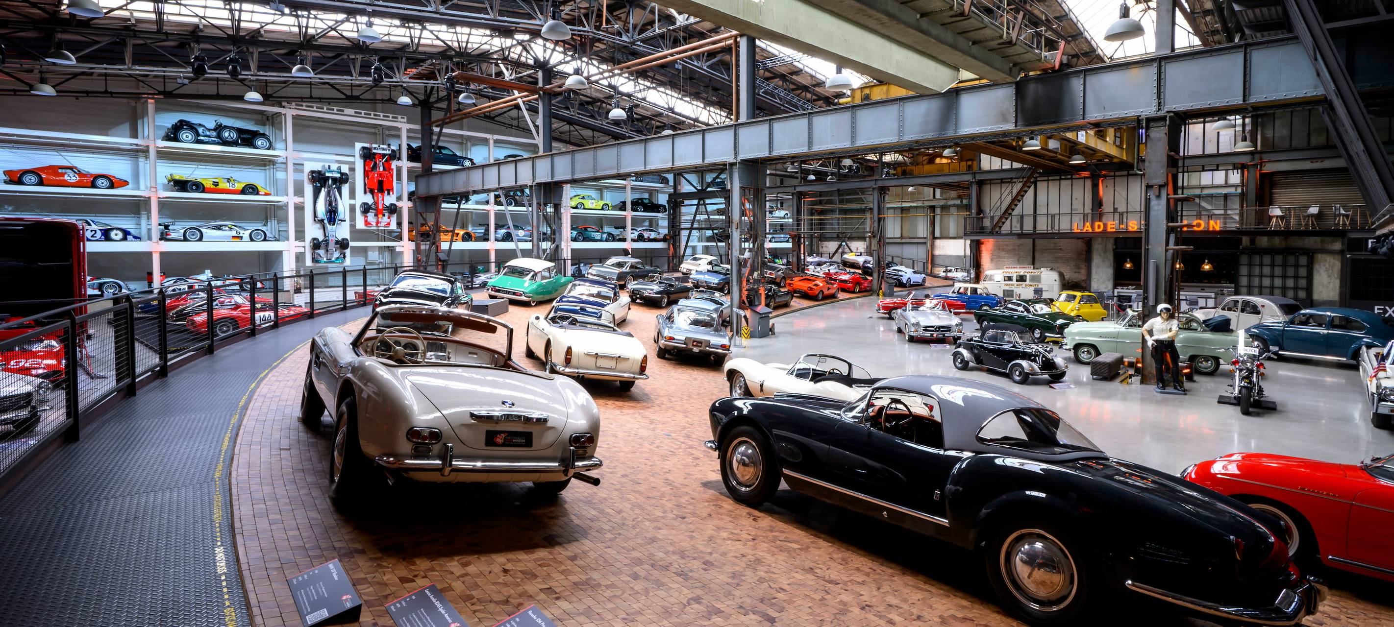 2 Jahre Nationales Automuseum