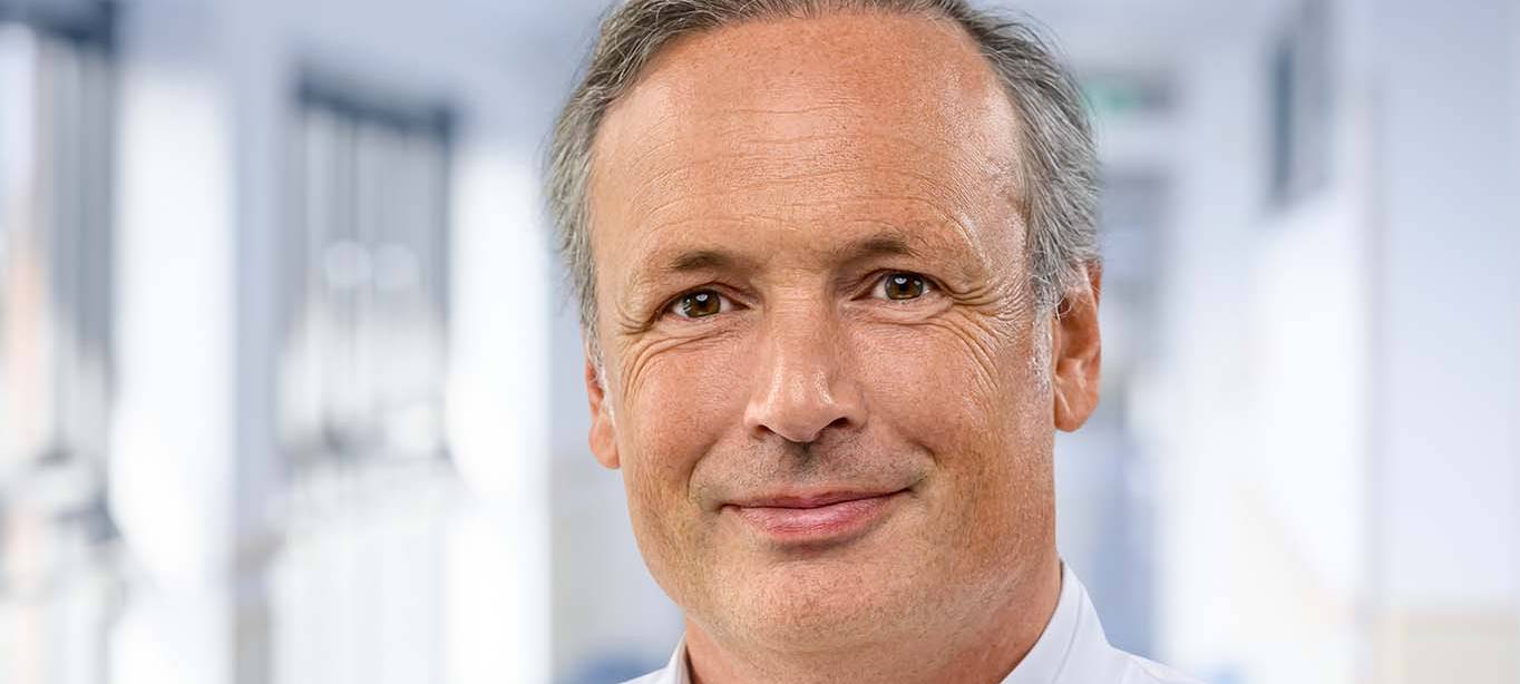 Porträt Adrian Ringelstein, Chefarzt der Klinik für Radiologie & Neuroradiologie der Maria Hilf Kliniken in Mönchengladbach