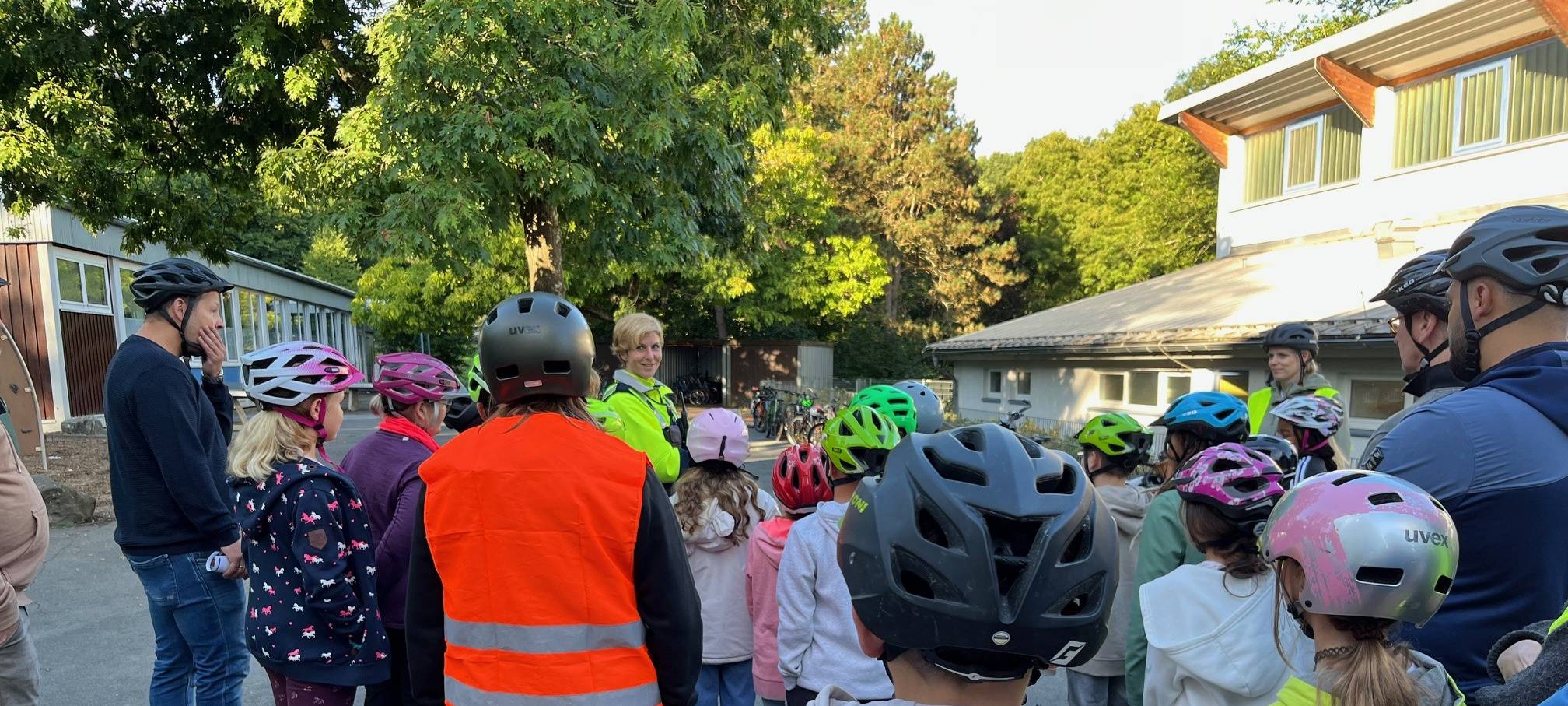 Bevor es in den Parcours ging, wurden die einzelnen Stationen besichtigt.