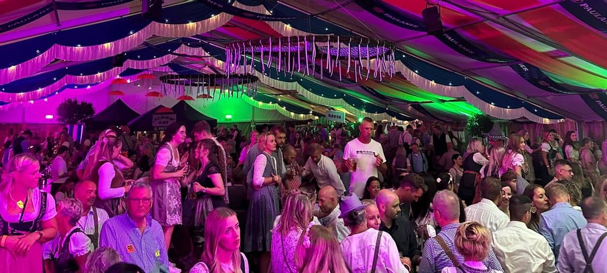 O'zapft is: Weidenau feiert Oktoberfest