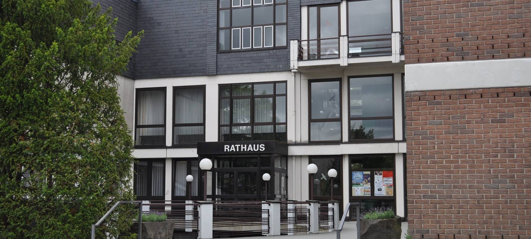 Nach dem Hackerangriff auf die kommunalen Verwaltungen in Südwestfalen können in Wilnsdorf ab sofort wieder Personalausweise und Reisepässe beantragt werden.