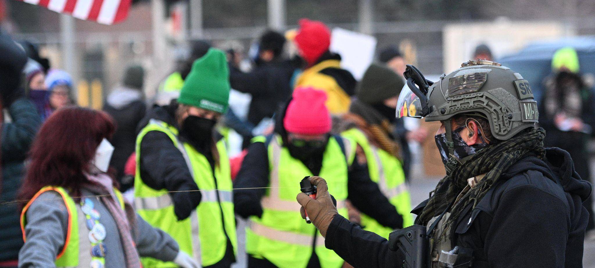 Frau stirbt nach Schüssen eines ICE-Beamten in Minneapolis