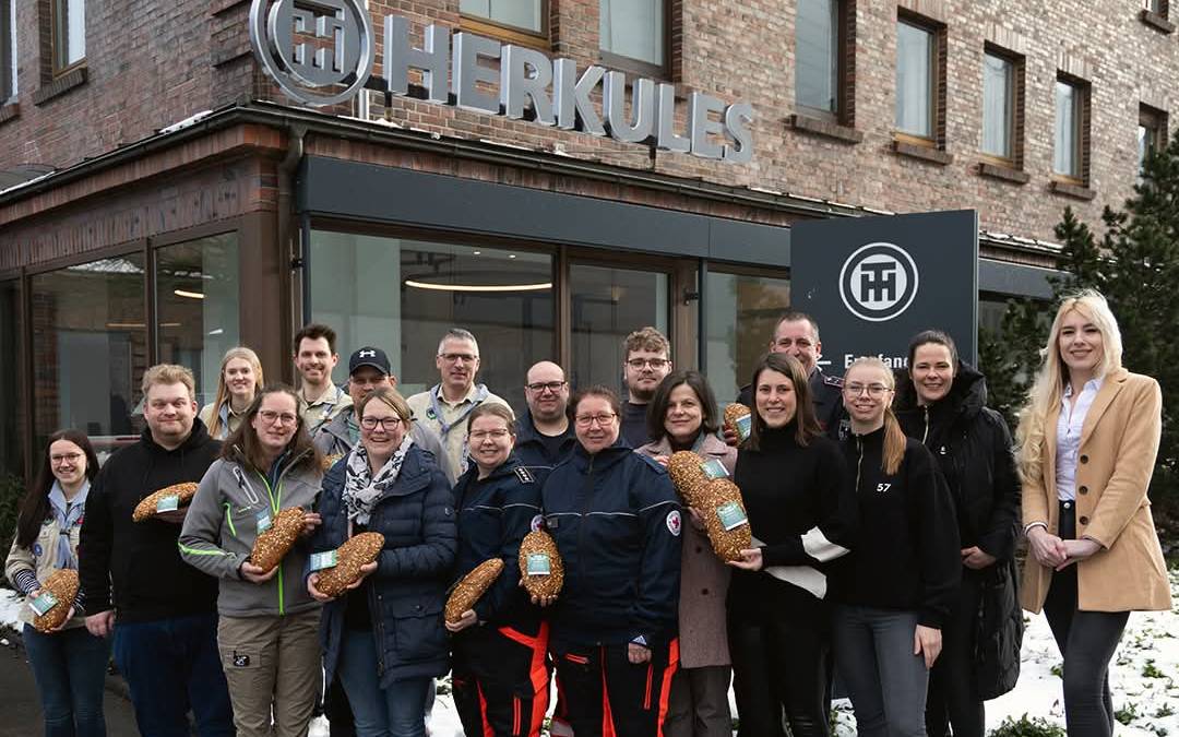 Sieben Siegerländer Vereine freuen sich über je 3000 Euro