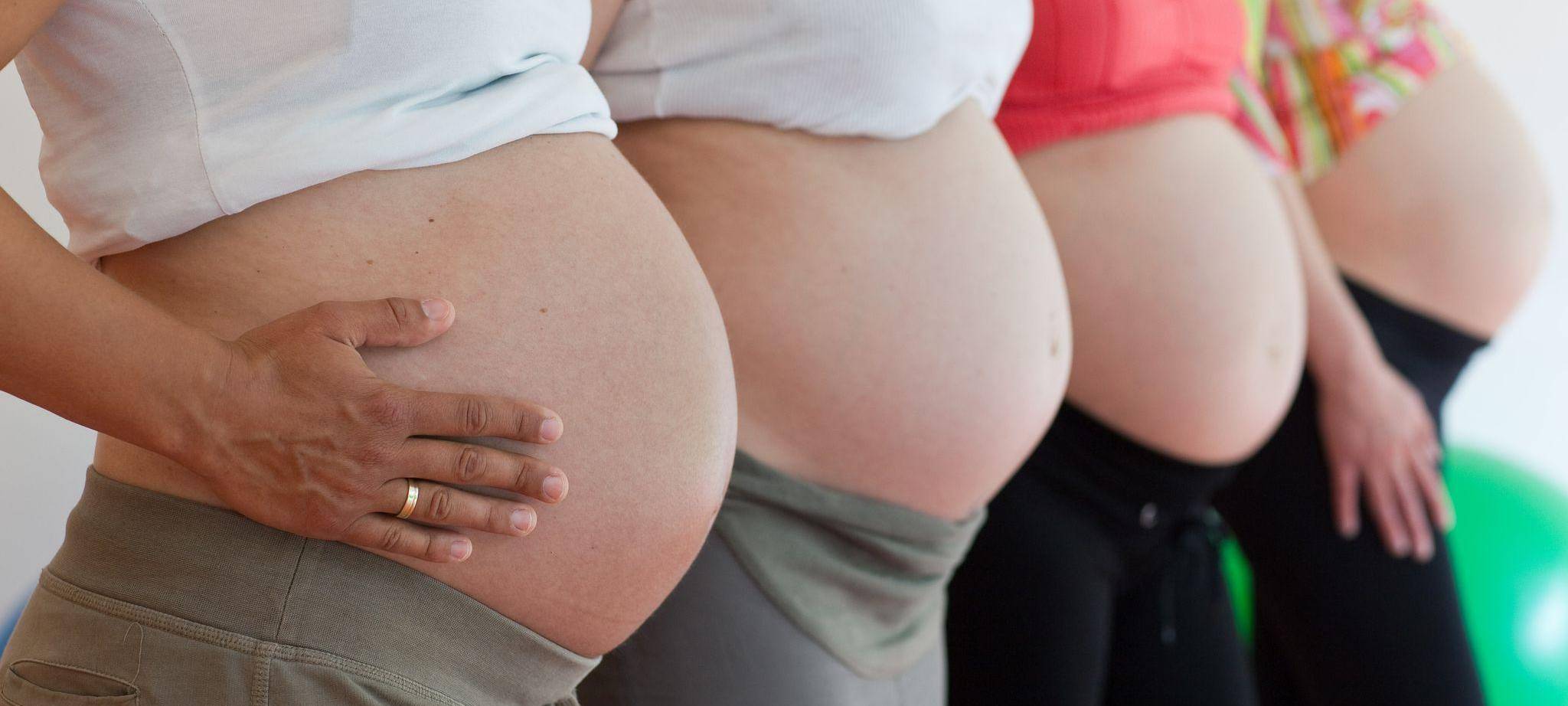 Schwangere Frauen