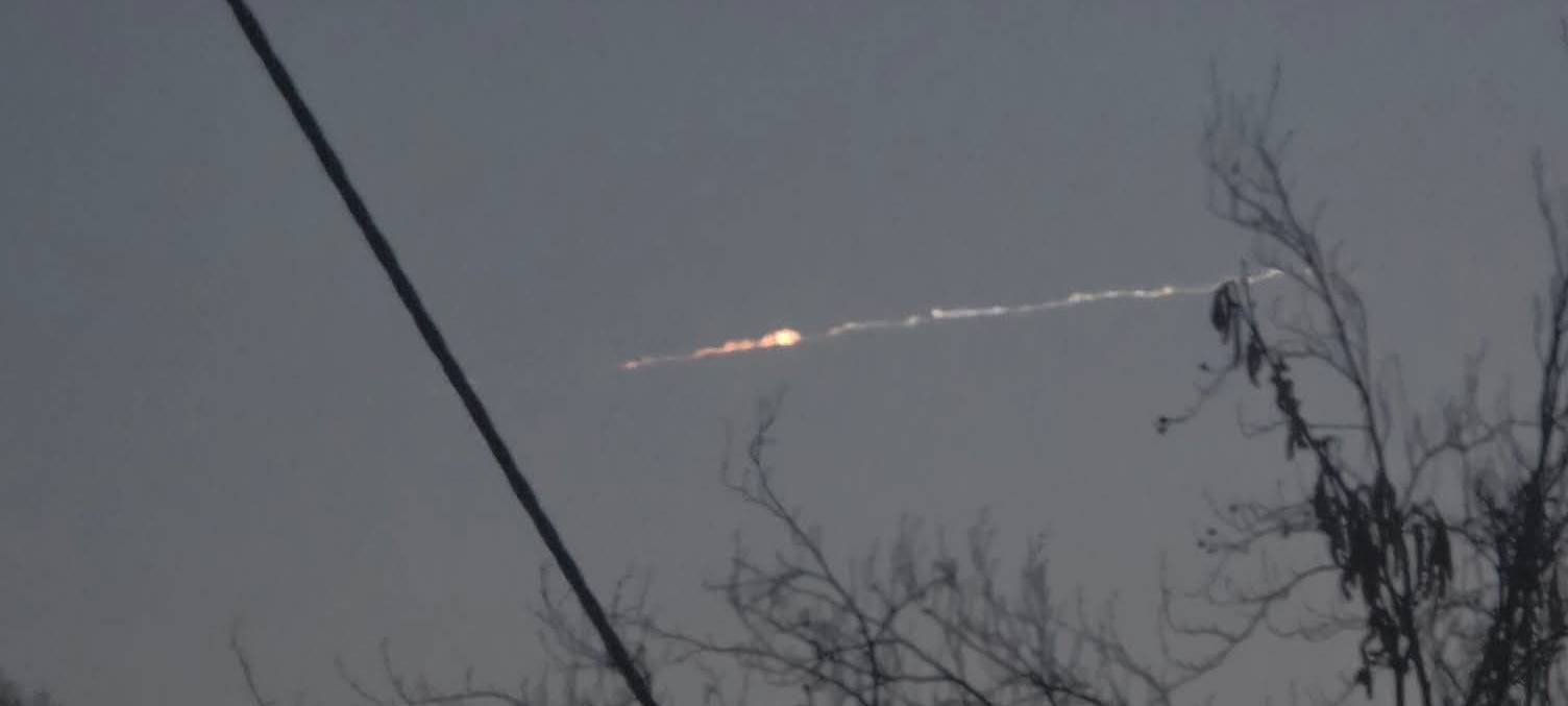 Feuerblitz am Himmel