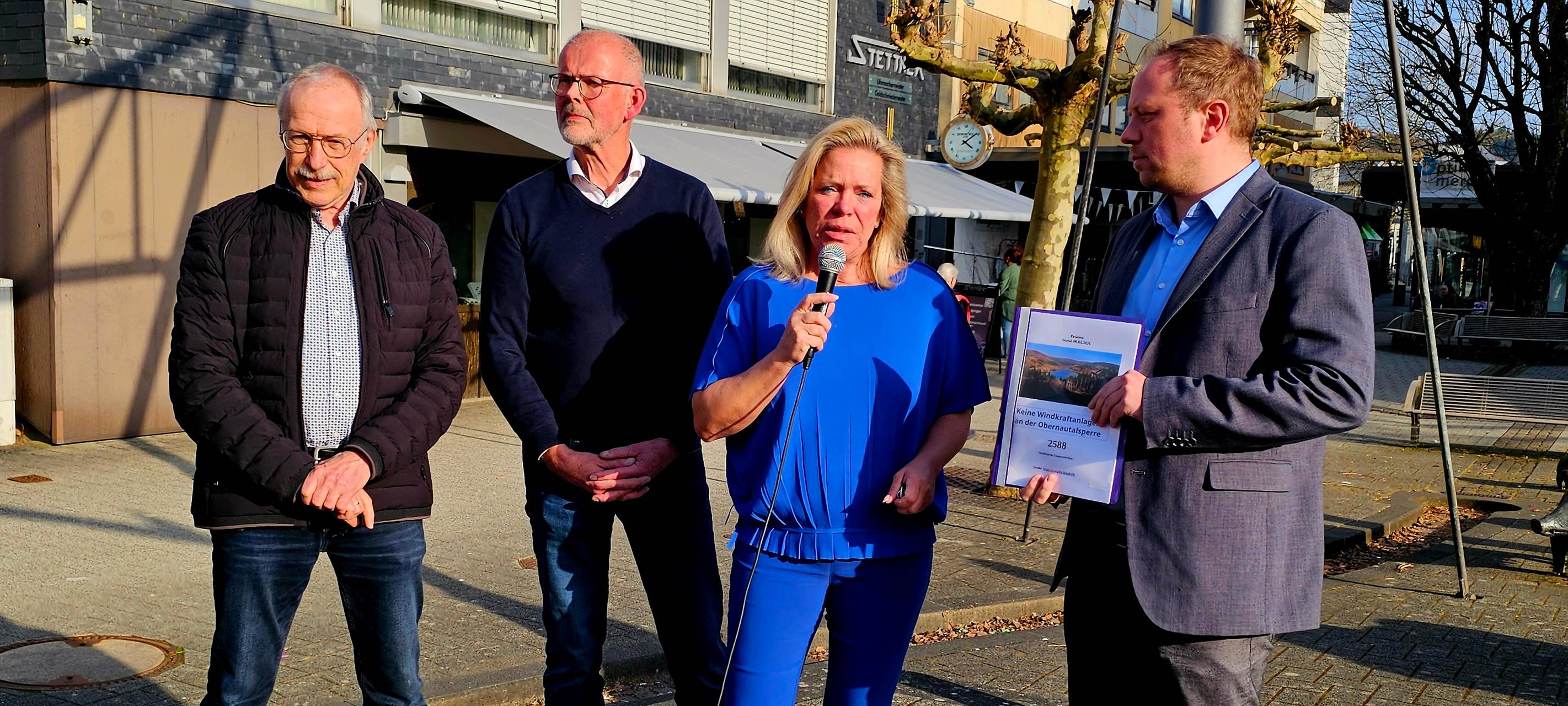 3.000 Unterschriften