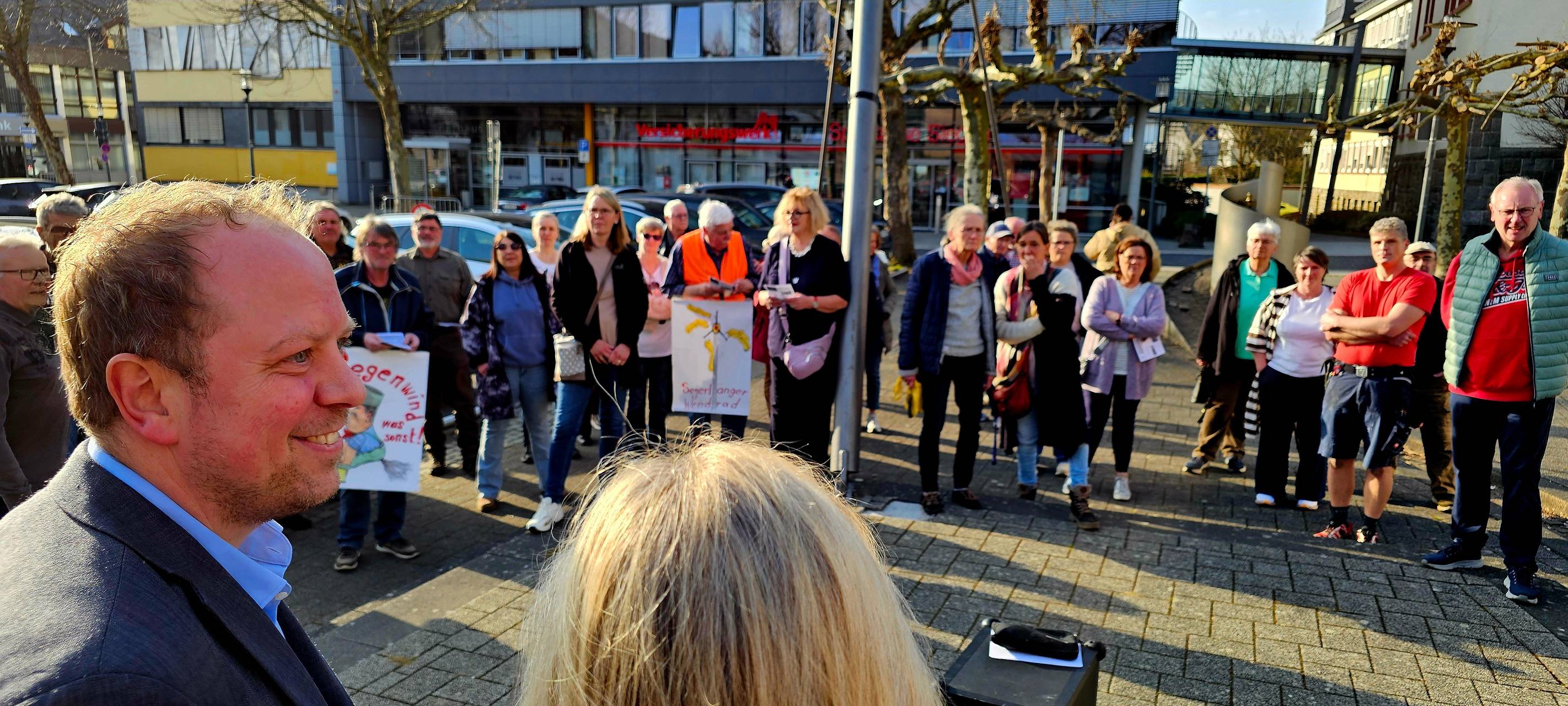 3.000 Unterschriften