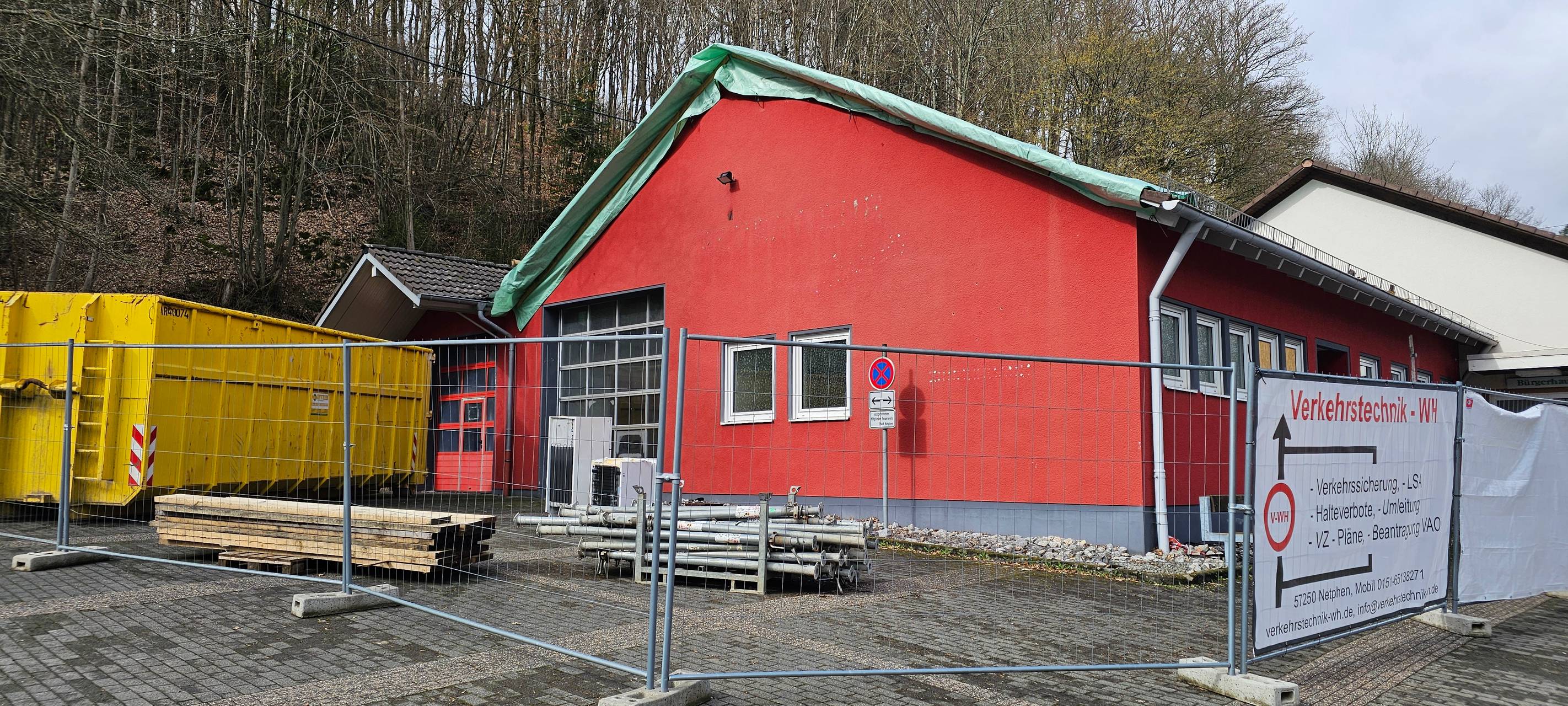 Feuerwehr Eschenbach bekommt provisorisches Gerätehaus
