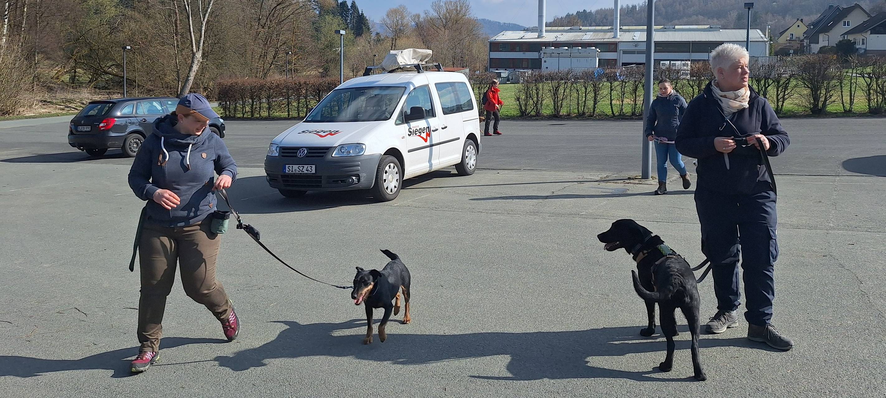 Bild der Angsthunde mit Frauchen in Bad Laasphe