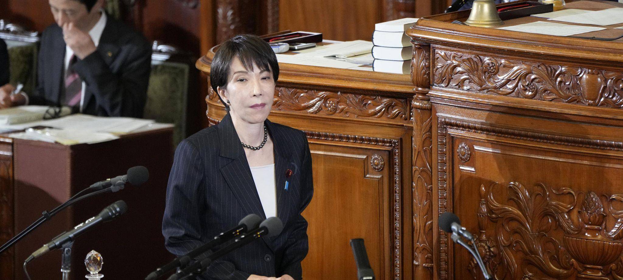 Japans Ministerpräsidentin Takaichi im Parlament
