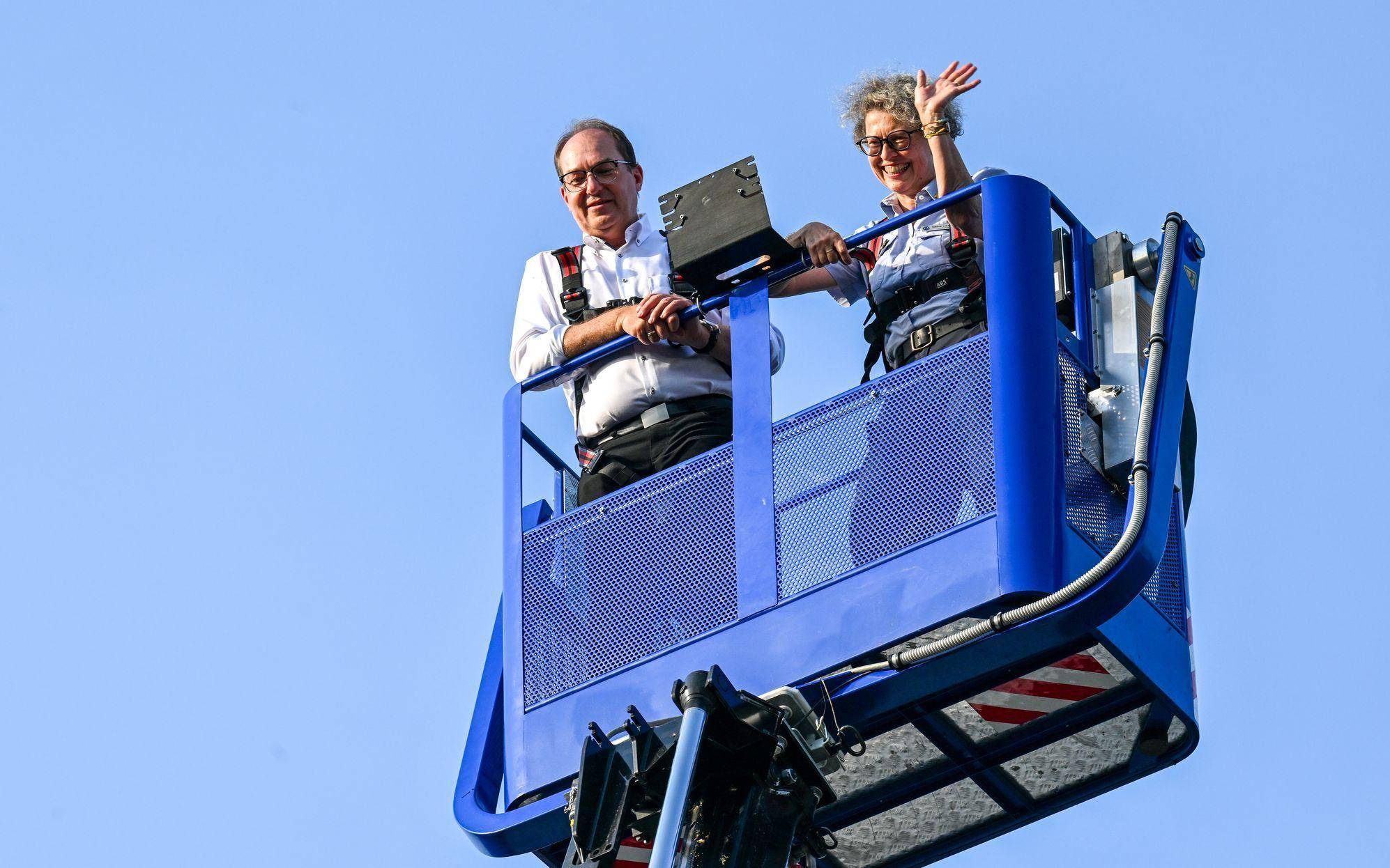 Sommerreise Innenminister Dobrindt - THW
