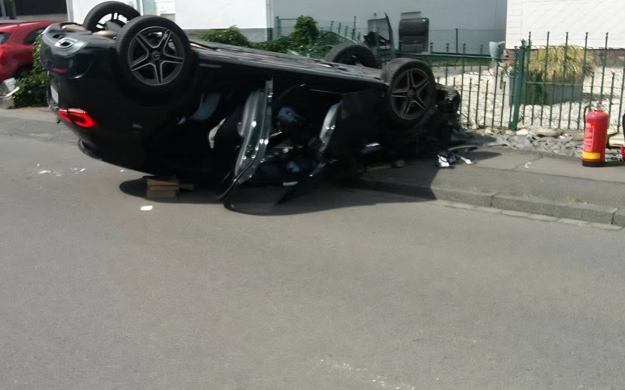 Vier Verletzte nach Unfall in Niederholzklau