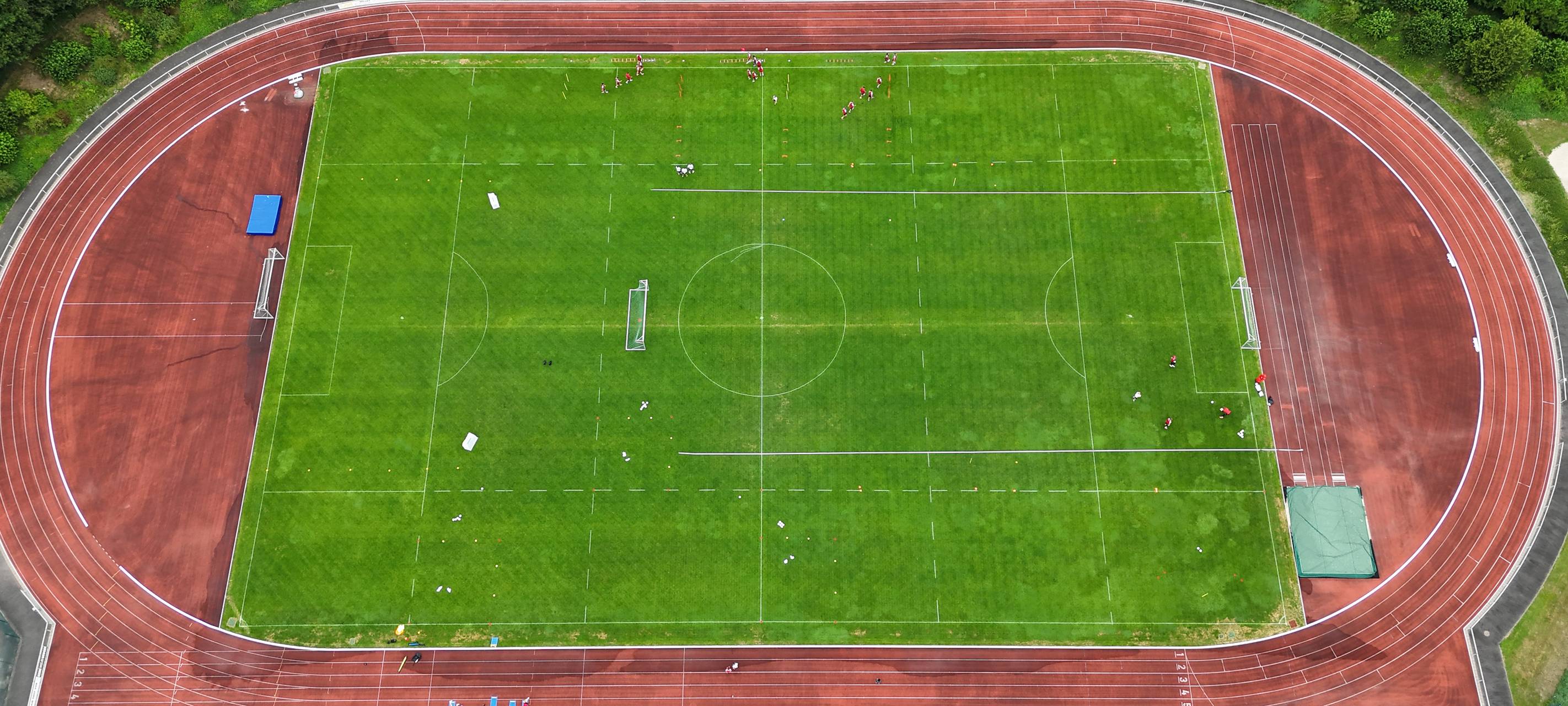 Fußballplatz