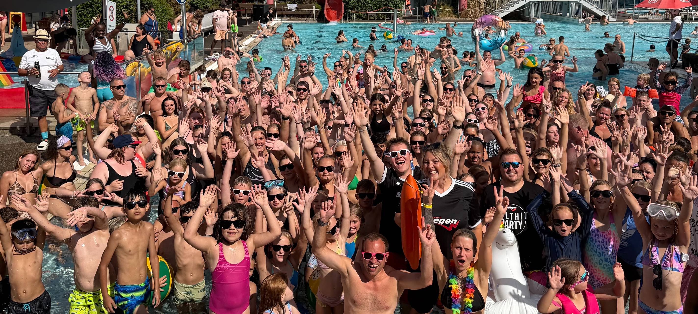 Feuchtfröhliche Poolparty in Netphen