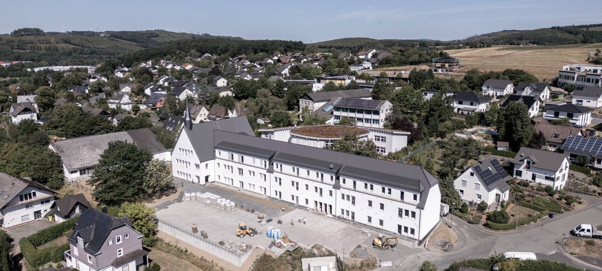 Neues Leben in der ehemaligen Hauptschule Deuz