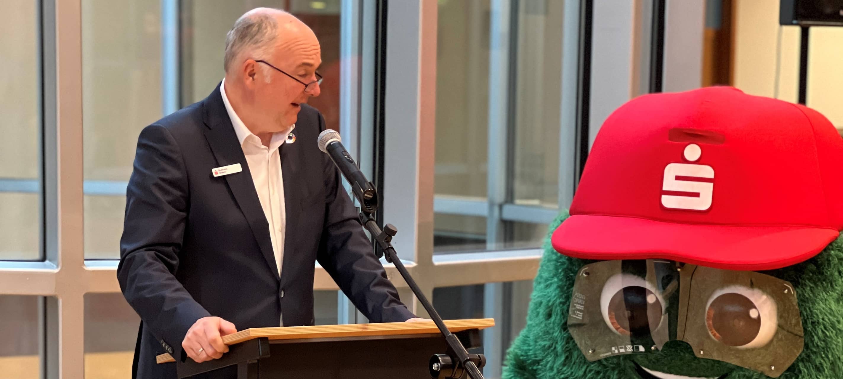 Sparkasse Siegen gibt 70.000 Euro