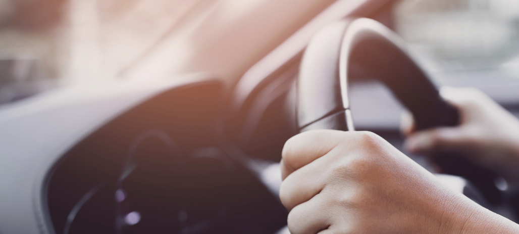 Tesla-Fahrer rast durch Gilsbach