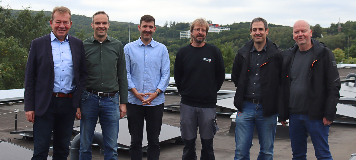 Neue Photovoltaikanlage auf dem gemeinsamen Dach der Gesamtschule Am Rosterberg und des Peter-Paul-Rubens Gymnasiums.