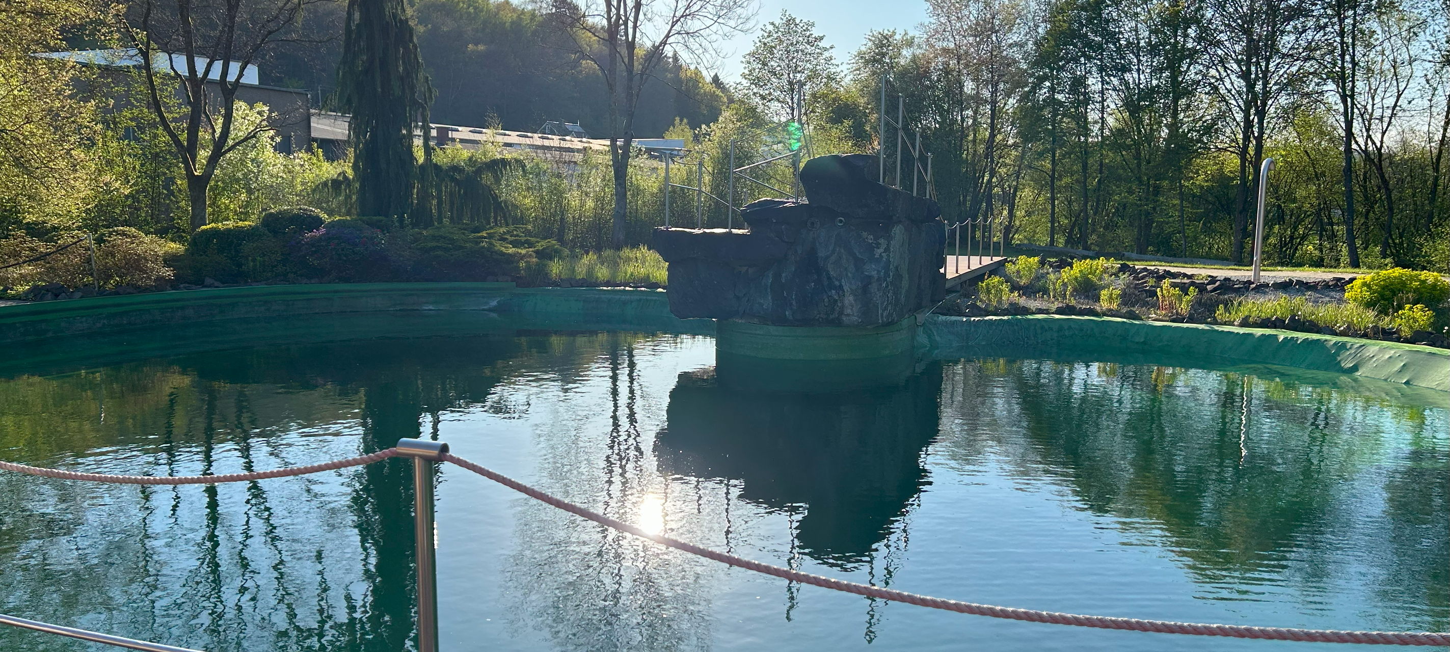 Viel Hilfe fürs Deuzer Freibad