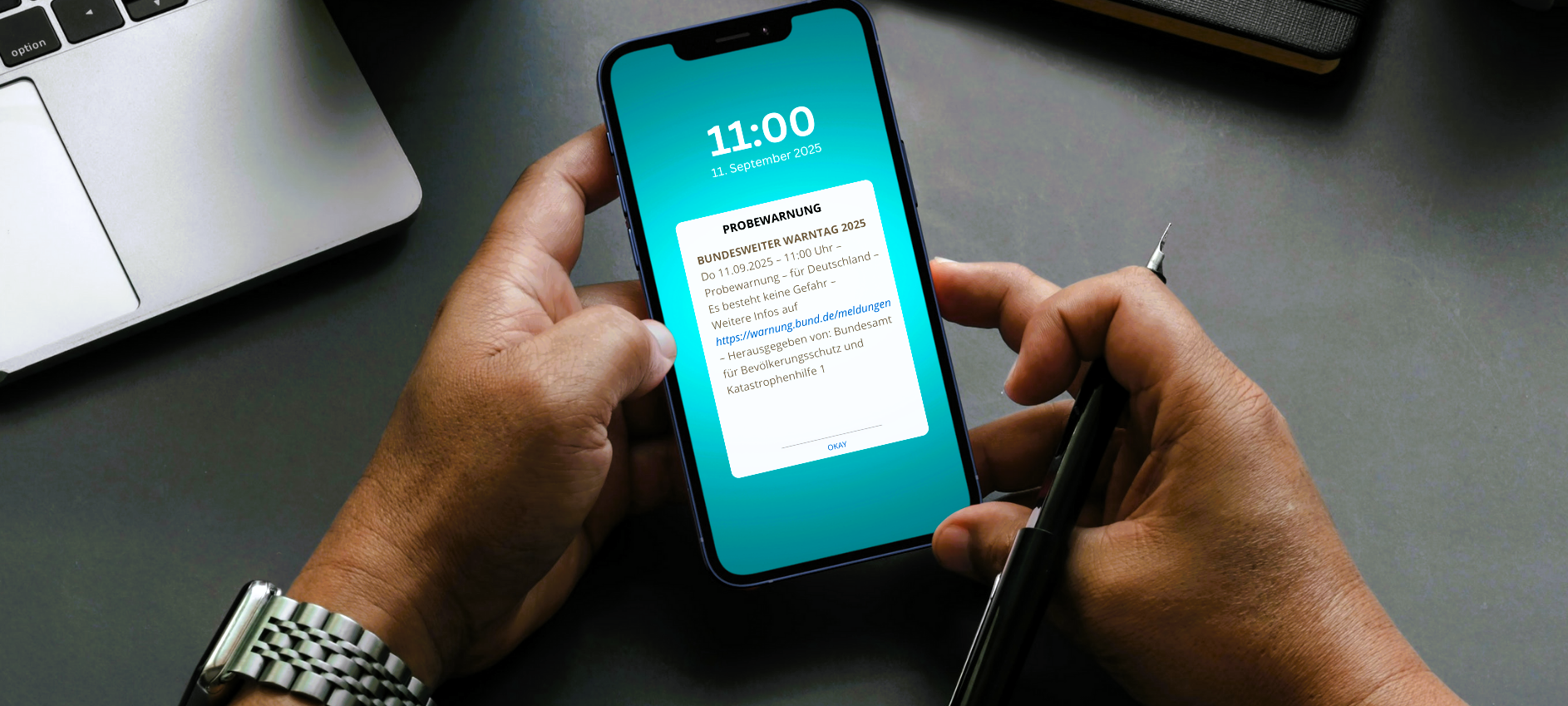 Unter anderem per Cell Broadcast gelangen am Donnerstag, 11. September, Probewarnungen auf Mobilfunkgeräte.